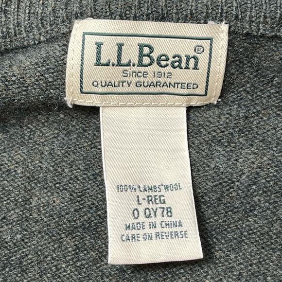 L.L. Bean Mens V-neck Sweater Size L Regular Lamb's Wool - Picture 3 of 8